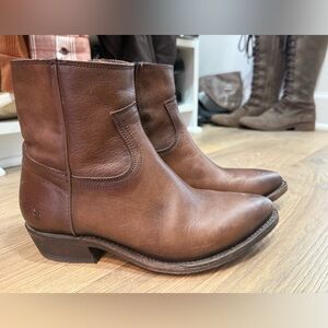 Frye bootie